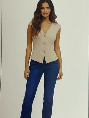 Sleeveless V-Neck Button Front Vest in Beige